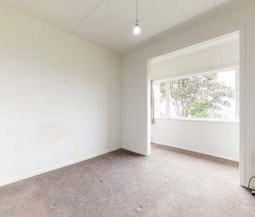 16A Highbury Road, Highbury - Photo 2