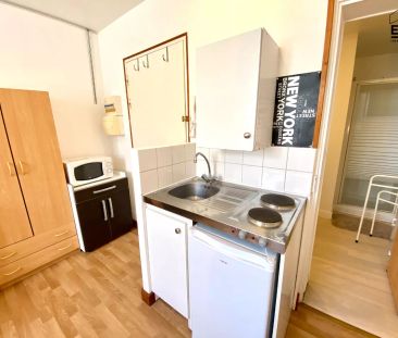 STUDIO MEUBLE A LOUER - BLOIS - HYPERCENTRE-VILLE, PROCHE TOUTES CO... - Photo 5