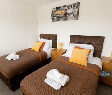 2 bedroom terraced house to rent - Photo 3