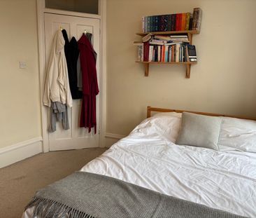 Room in a Shared Flat, Kenilworth Court, SW15 - Photo 3