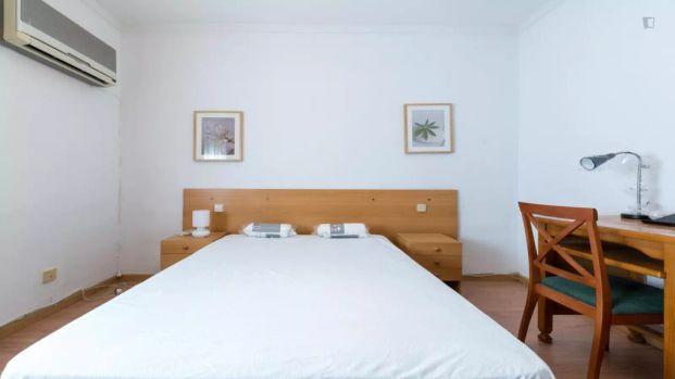 3-bedroom apartment for rent in Nueva España, Madrid. - Photo 1