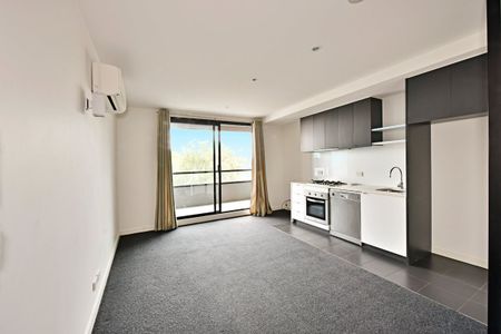 Register to View- Modern 1 bedroom apartment in a Vibrant location. - Photo 5