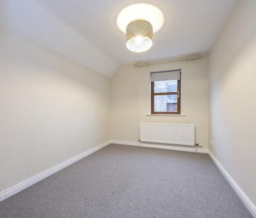1 Henley Hall, St James, Royal Hillsborough, BT26 6RZ - Photo 5