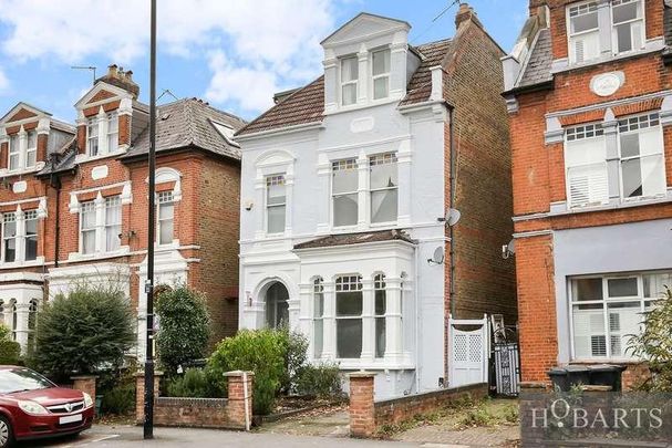 Park Avenue, Alexandra, N22 - Photo 1