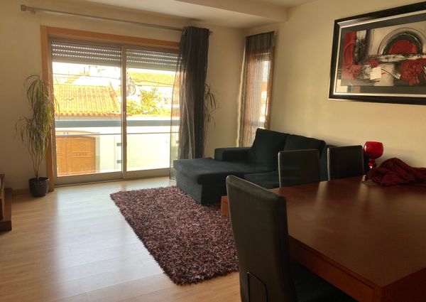 2 bedroom flat with good access located in Cacia!