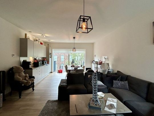 Appartement te huur - Photo 1