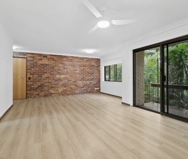 Peaceful & Private Ground Floor Unit Moments from the Beach - Photo 1