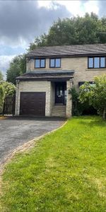 4 bedroom detached house to rent - Photo 4