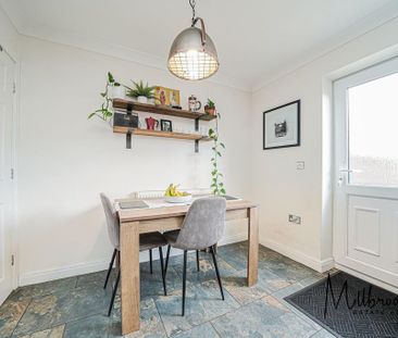 2 bedroom end of terrace house to rent - Photo 4