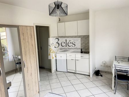 Location Appartement 1 pièce 21m² - Photo 4