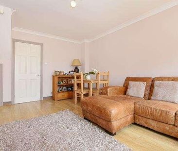 Carnation Way, Aylesbury, HP21 - Photo 1