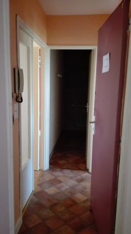 Appartement en résidence en RDC surélevé - Photo 2