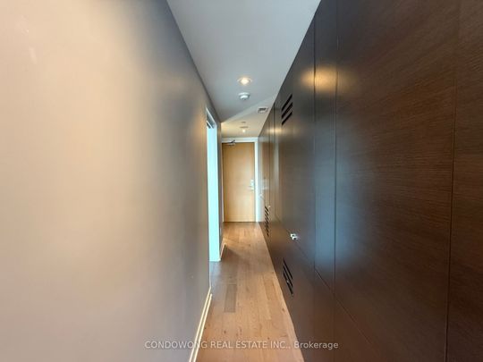 Thompson Residence Lofts 621-629 , #Ph1423 - Photo 1