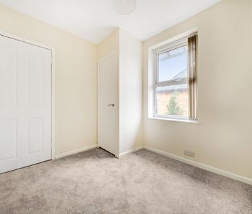 3 bedroom detached house to rent - Photo 4