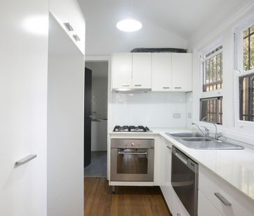 29 Vine Street, Darlington NSW 2008 - House For Rent | Domain - Photo 5