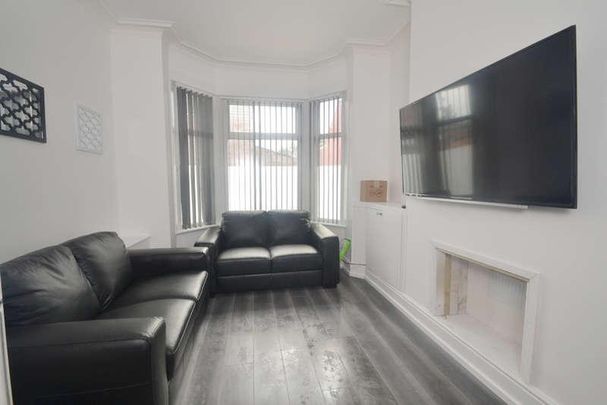 Whitby Road, Fallowfield, Manchester, M14 - Photo 1