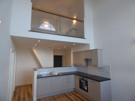 2 bedroom flat to rent - Photo 3