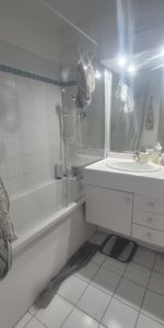 Location Appartement 2 pièces 40m² LILLE 59000 - Photo 3