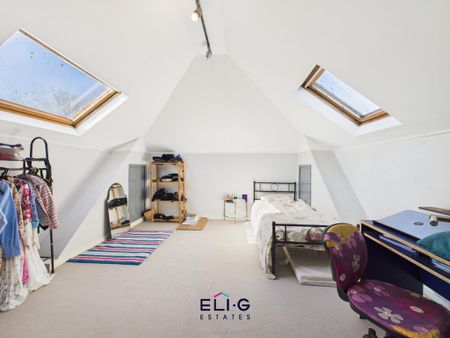 4 bedroom detached house to rent - Photo 5