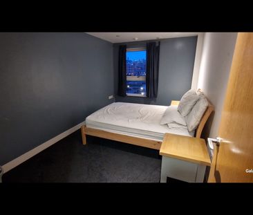 1 Bed Flat, Armouries Way, LS10 - Photo 2