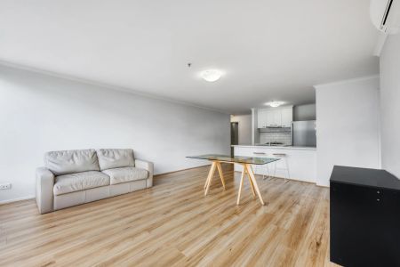 Prime St Kilda Road Apartment with City Lifestyle & Resort-Style Amenities - Photo 3