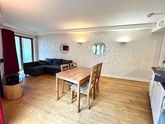 Brighton Belle, Brighton, BN1 - Photo 1