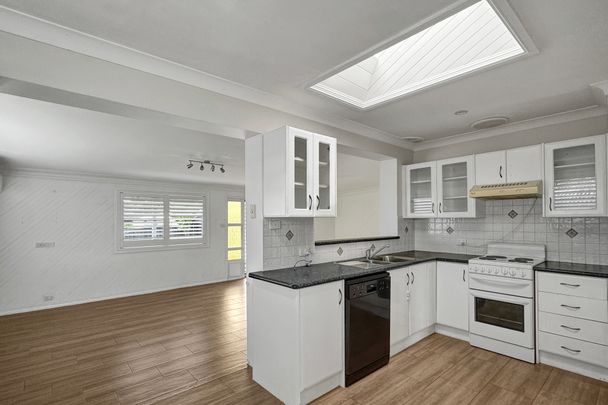 4 Mumford Avenue - Photo 1