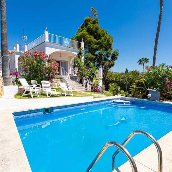 Alquiler de casa o chalet independiente en Fernando Vallejo s/n - Photo 1