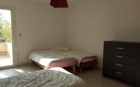 Location / Appartement T4 - Photo 2