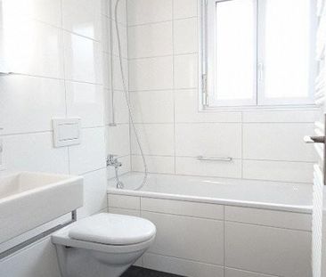 Moderne 4.5-ZW im 1. OG (ohne Lift) à 99 m² - Foto 1