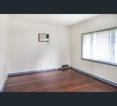 190 Wilding Street, Doubleview, WA 6018 - Photo 2