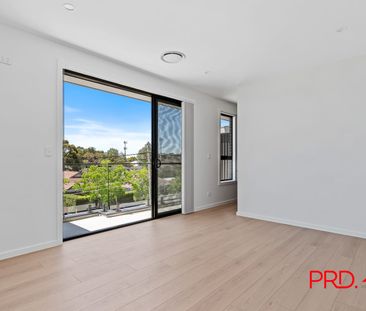 Stunning brand new villa of impressive scale and design - Photo 5