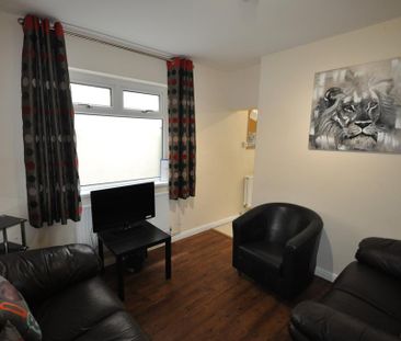 5 bedroom house to rent - Photo 1