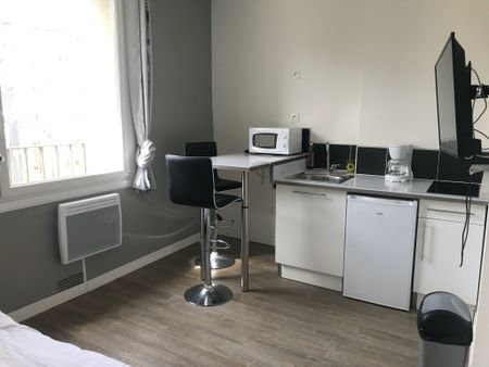 Location Appartement 1 pièce 16m² - Photo 5