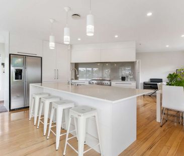 19 Mayfair Crescent, Mairangi Bay - Photo 3