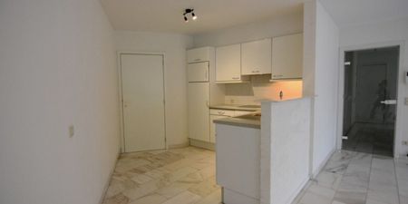 Appartement te huur in Rumbeke voor € 780 met 2 slaapkamers - Photo 2