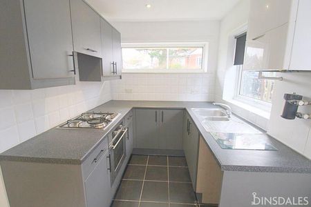 2 bedroom bungalow to rent - Photo 2