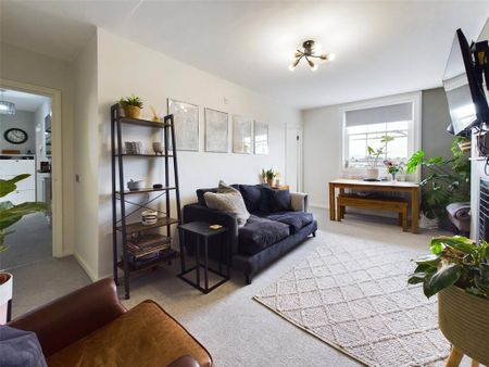 2 bedroom apartment to rent - Photo 2