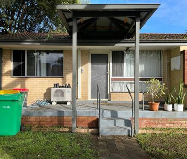 SECURE LIVING, AFFORDABLE LIVING, COSY HOME! - Photo 3