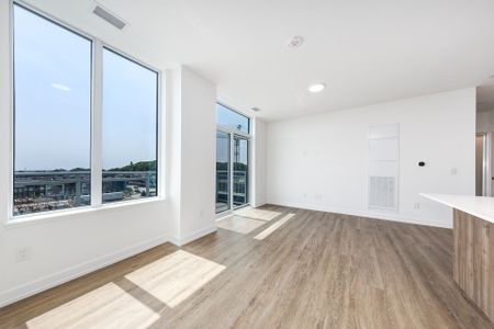 For Lease - 2501 Saw Whet Boulevard Unit# 611, Oakville, Ontario - Photo 2