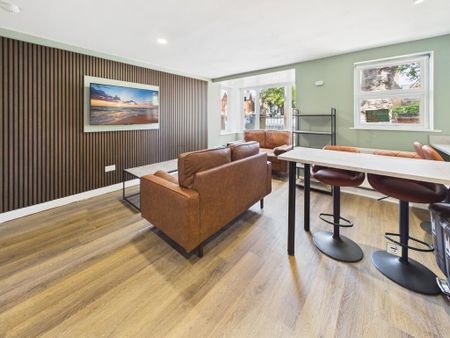 3 bedroom apartment to rent - Photo 3