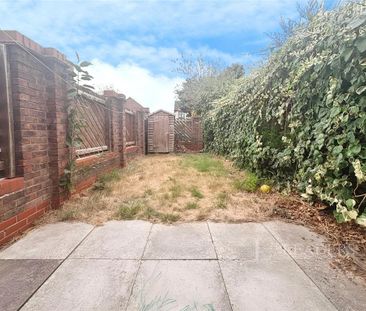 2 bedroom house to rent - Photo 1