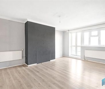 3 bedroom apartment to rent - Photo 2