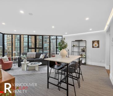 Condo in Downtown Vancouver, British Columbia - Photo 5