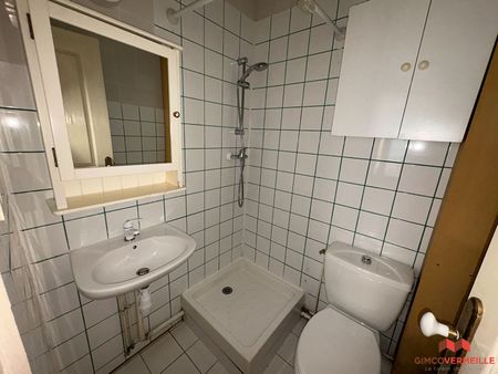 Location Appartement 2 pièces 27m² - Photo 4