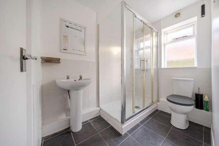 Chesham, Buckinghamshire, HP5 - Photo 3