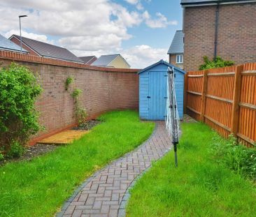 3 bedroom end of terrace house to rent - Photo 5