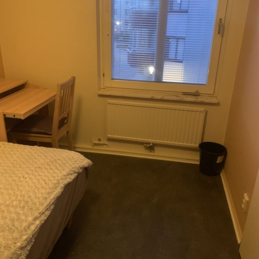 Skvadronsbacken, Sundbyberg - Photo 1