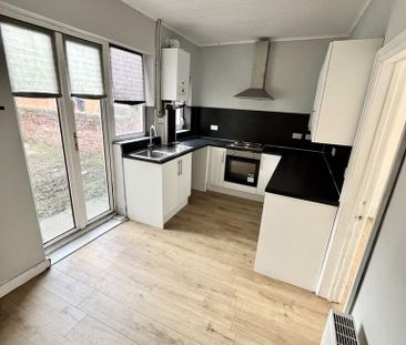 2 bedroom terraced house to rent - Photo 6