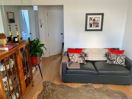 1 Bed Flat, Chepstow Road, W2 - Photo 3